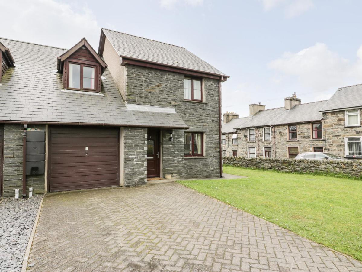 6 Stad Yr Ysgol Blaenau Ffestiniog ภายนอก รูปภาพ
