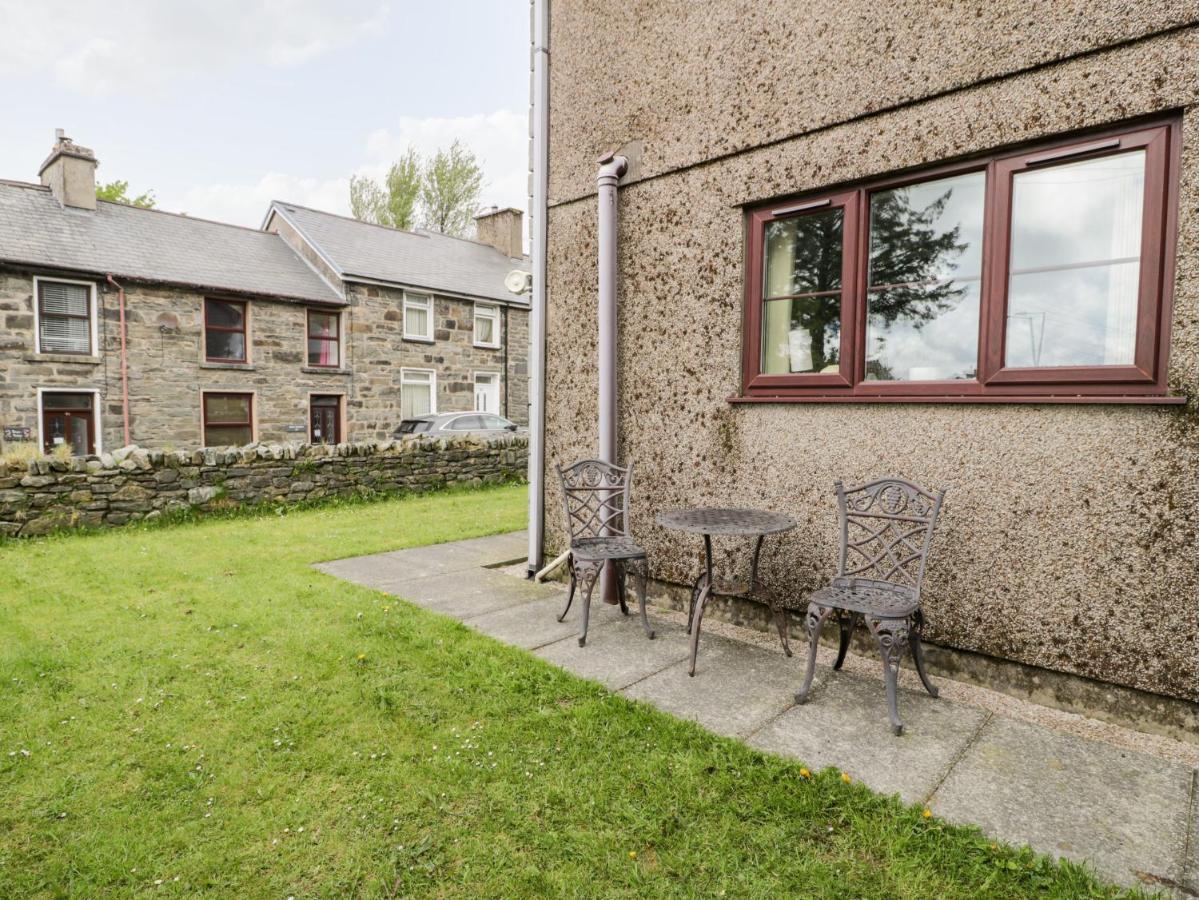 6 Stad Yr Ysgol Blaenau Ffestiniog ภายนอก รูปภาพ